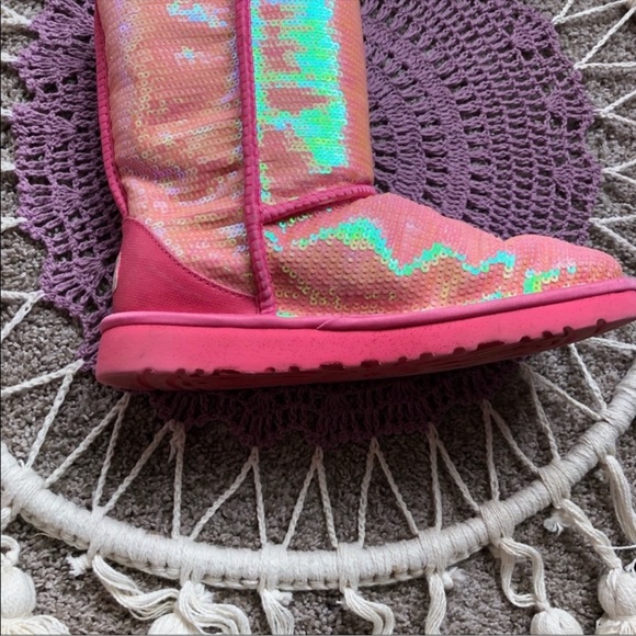 Pink Sequin Sparkly Uggs Size 7 - Picture 9 of 14